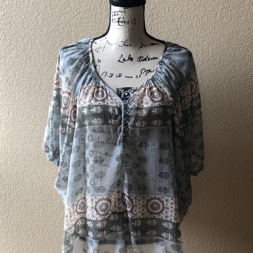 Anthropologie Willow & Clay blouse.